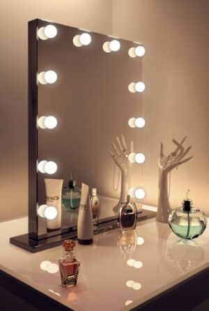 Vera Işıklı Makyaj Aynası 60x80cm